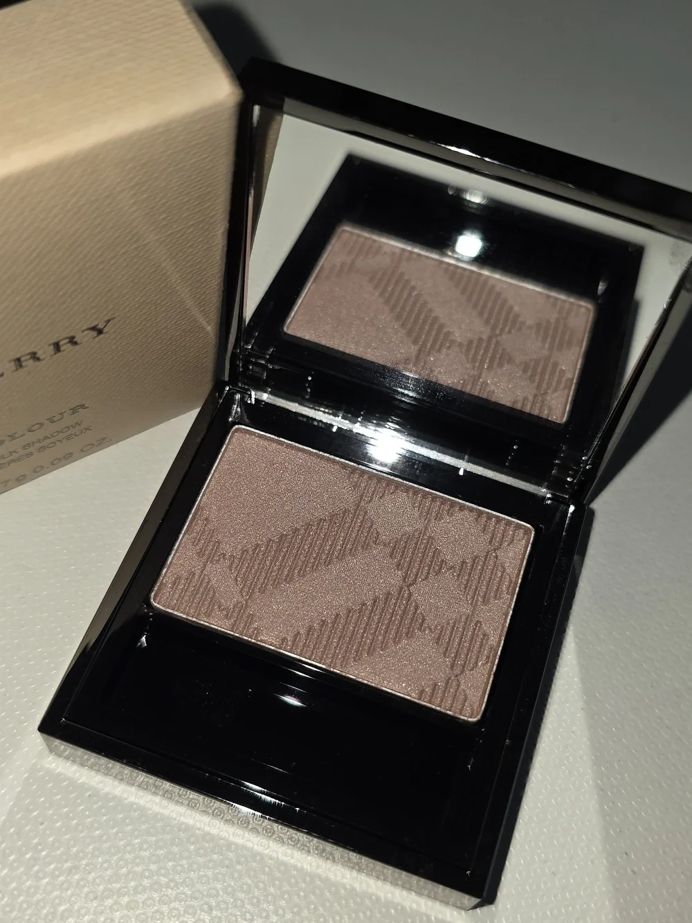 NIB BURBERRY Eye Colour Wet & Dry Silk Shadow in Rosewood No. 202 - Picture 3 of 5
